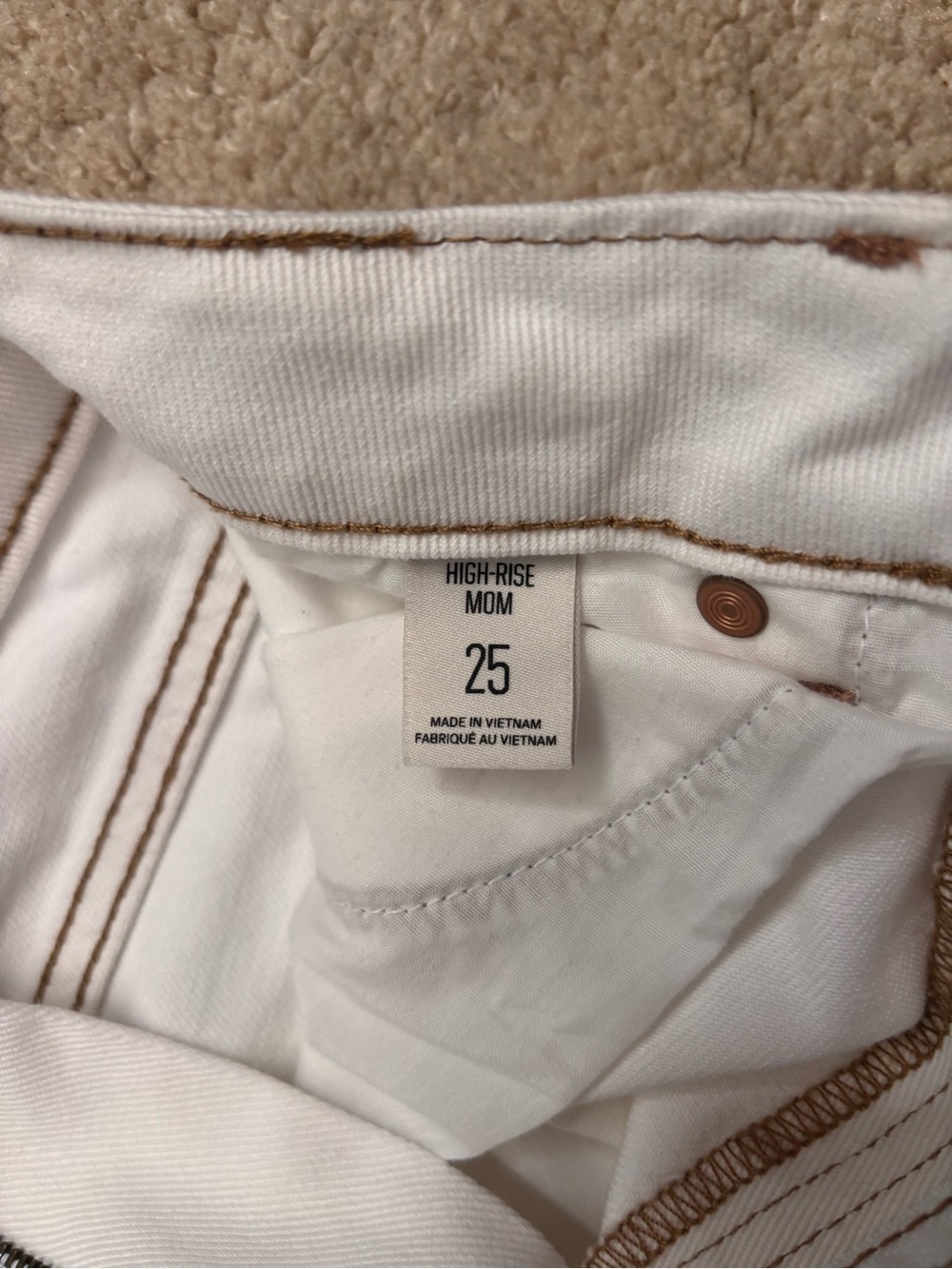 BDG Off-White High-Rise Straight Jeans - Picture 2 of 4